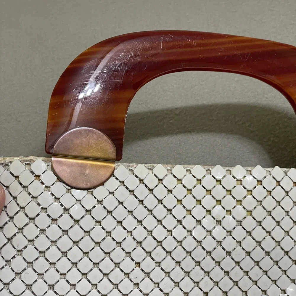 Vintage Purse Cream Mesh Tote Lucite Wood‎ Grain Handles Whiting And Davis Glam